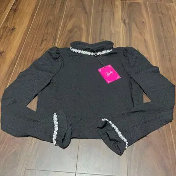 미사용 새상품 Rady 비쥬 포함 상의