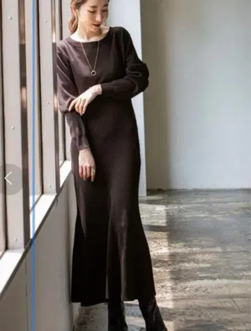 새상품급*Noble(노블) 라운드넥 바이컬러 플레어 니트 원피스