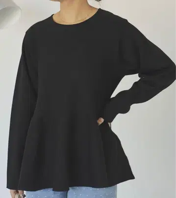 titivate 백 펄 디자인 니트탑 M 사이즈 블랙