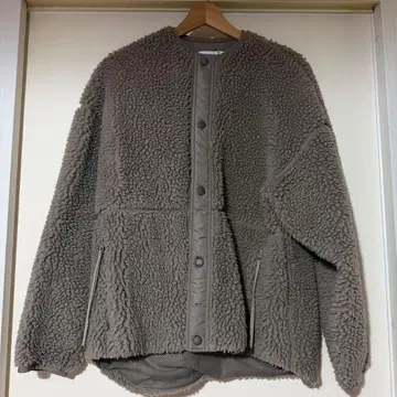 HYKE 보아 자켓 숏