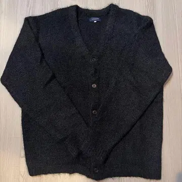 다크 그레이 버튼 가디건