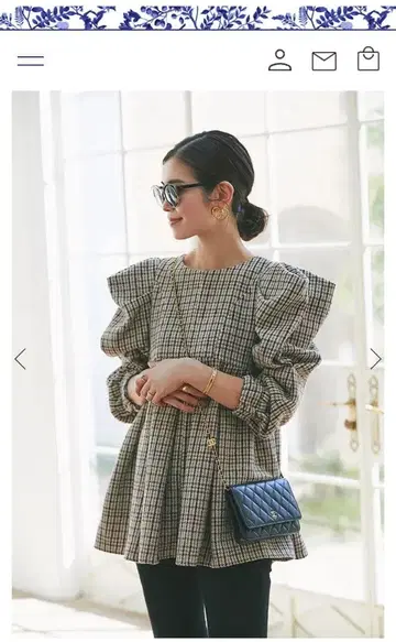 seventen 세븐텐 체크 무늬 블라우스