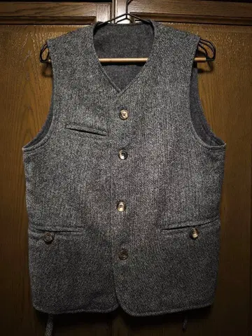 새상품급 S.E.H KELLY 울 베스트 그레이 사이즈 S