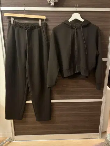 유니클로 드라이 맨투맨 후드티 드라이 스웨트 팬츠 M 사이즈