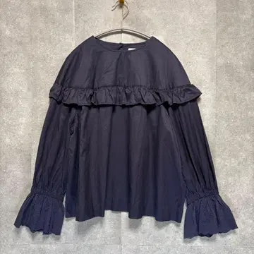pual ce cin 프릴 레이스 소매 블라우스 네이비