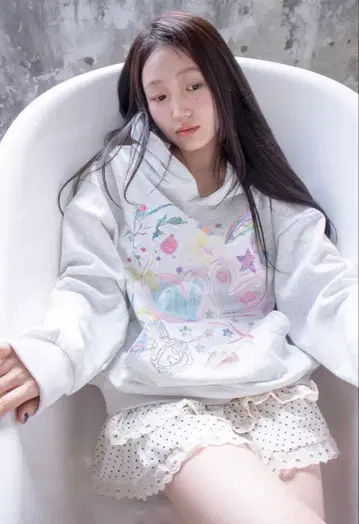 193 이구사 유니버스 푸디 후드티 이구사