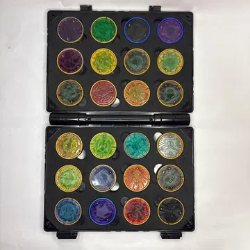 BANDAI 가면라이더 오즈 오메달 홀더 & 오메달 24매 세트