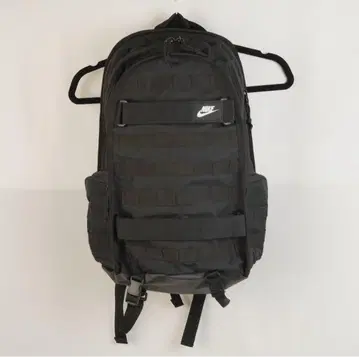 새상품급 나이키 스포츠 웨어 RPM 백팩 26L 블랙