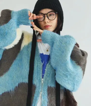 MIRROR STOKE 악센트 재료 니트 가디건