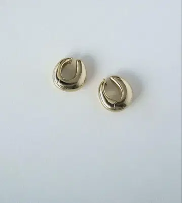 crewre/글로시 페블 귀찌/gold/코스패션 유리애