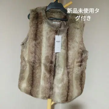 정가 9900엔, 택 포함 미사용 새상품, 후즈후 갤러리 퍼 베스트