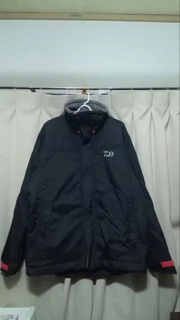 DAIWA (다이와) 충전솜 방한 나일론 자켓