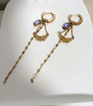 츠츠미 귀걸이 탄자나이트