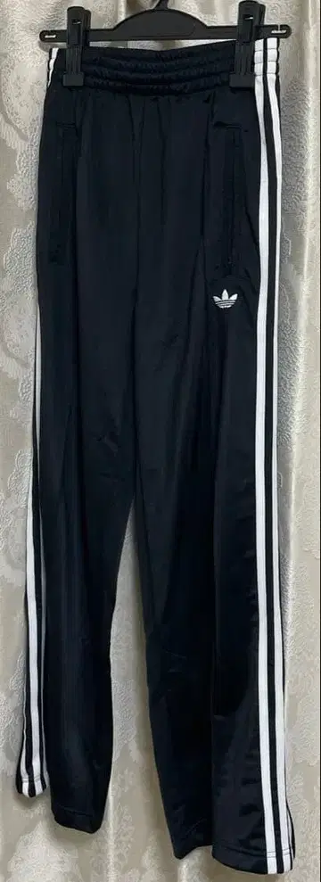 adidas 아디컬러 클래식 파이어 버드 루즈 트랙 팬츠