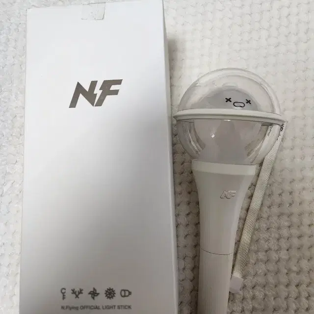 엔플라잉 응원봉 버전1 판매합니다!