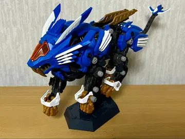 AZ-01 블레이드 라이거 조립 완료