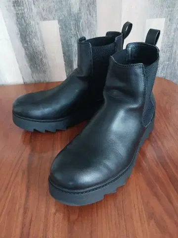 GU 블랙 사이드 고어 부츠 27cm