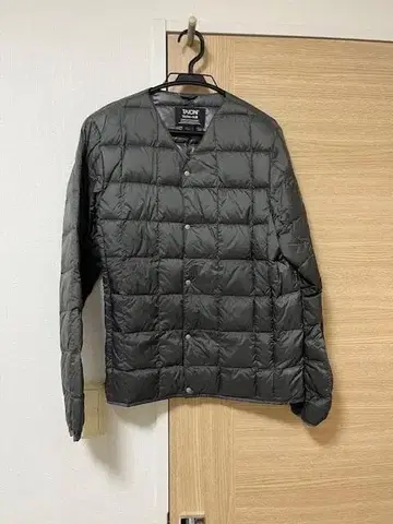 TAION 체온 타이온 베이직 V넥 버튼 이너 다운 자켓