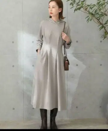 새상품급 URBAN RESEARCH ROSSO 후드티 원피스