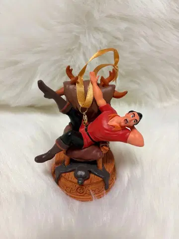 디즈니 가스통 크리스마스 오너먼트 디즈니 스토어 미녀와 야수