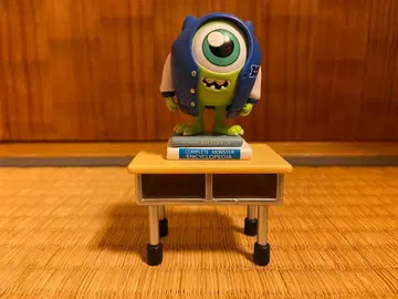 마이크 와조스키 피규어