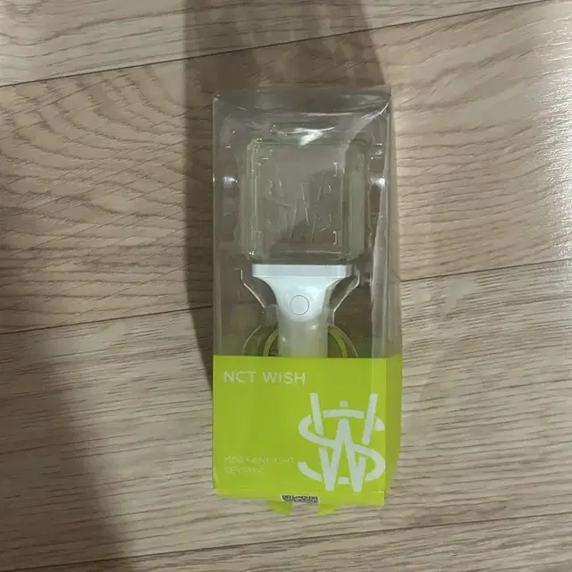 엔시티위시 응원봉 키링 판매 (건전지 포함)