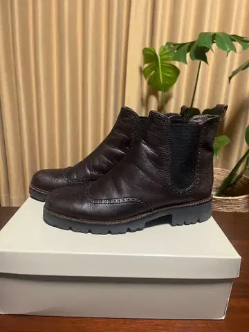 마가렛호웰 숏부츠 사이드 고어 23.5cm