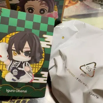 POP MART 귀멸의 칼날 이쿠로 오바나이 피규어