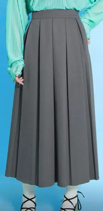 푸뉴즈 박스 플리츠 롱 스커트