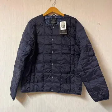 택 포함 새상품 TAION 크루넥 버튼 이너 다운 자켓 네이비