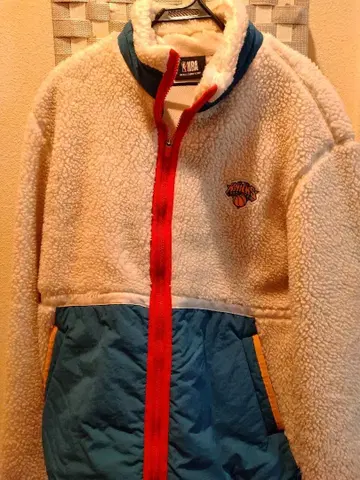 NBA 뉴욕 닉스 플리스 자켓 L 사이즈