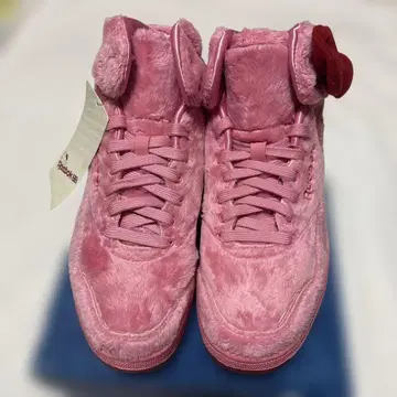 Reebok 핑크 리본 포함 무스탕 신발 일본 한정판 24.5cm