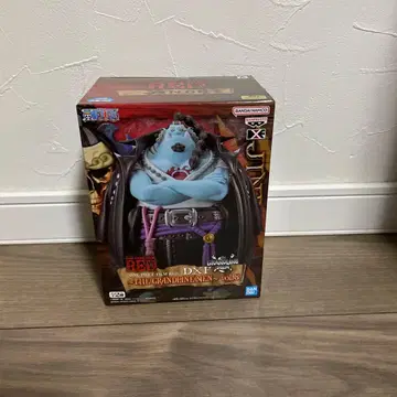 징베 필름 레드 피규어 원피스 미개봉품