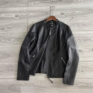 블랙 가죽 라이더 자켓