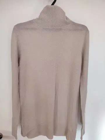 스트라스부르고 캐시미어 니트