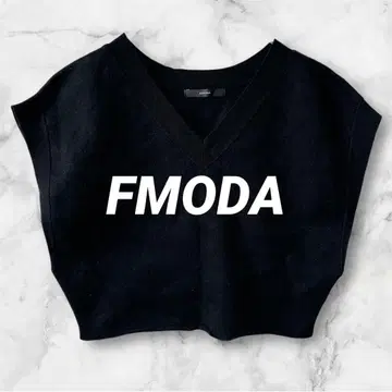 T55*에모다 V넥 니트 베스트 크롭 기장 루즈한 사이즈 블랙