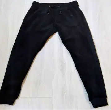 우노피우노우과레토레 벨로아 팬츠