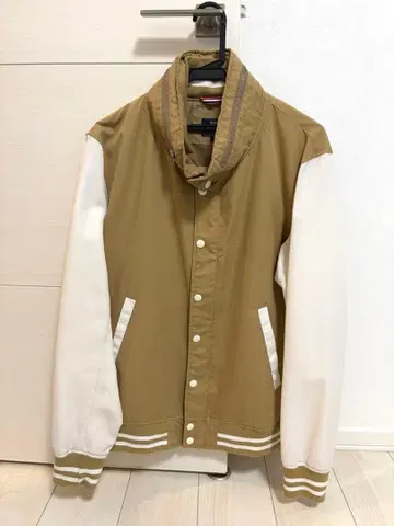 BEAMS(빔즈) 바시티 자켓풍 자켓