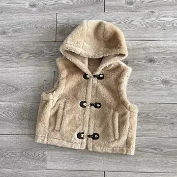 후드 부착 베이지 인조 모피 베스트