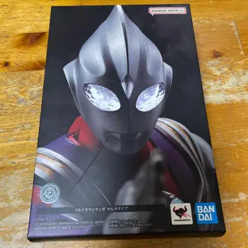 [ 미개봉 새상품 ] S.H.피규아트 진골조 울트라맨 티가 ( 재판매 )