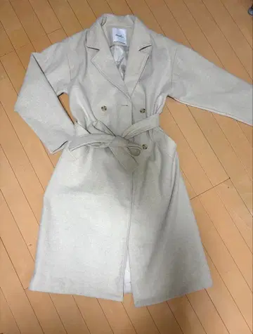 dazzlin 베이지 롱 코트