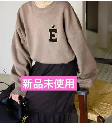 슬로브 이에나 사가 자수 맨투맨 니트 베이지