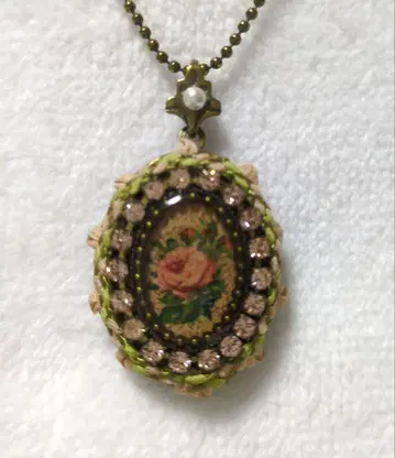 미하엘 네그린 Michele Negrin 로켓 목걸이