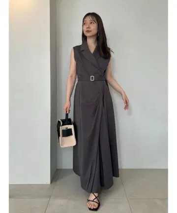 [ 미사용 새상품 ] FRAY ID 드레이프 테일러드 베스트 원피스