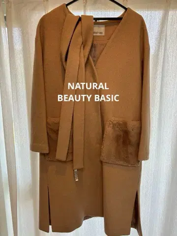 BEAUTY BASIC 핑크 베이지 롱 코트 퍼 노카라 코트