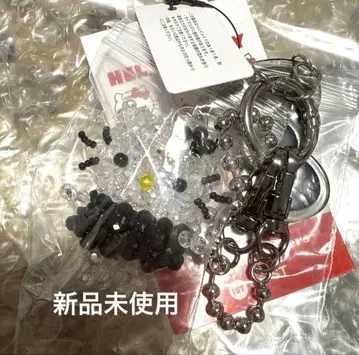 미사용 새상품 Me% 로리즈팜 헬로키티 콜라보 비즈 키 참