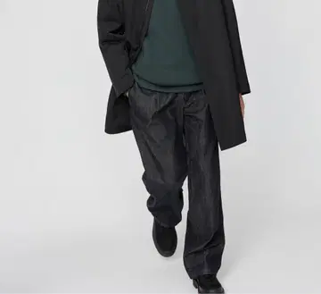 유니클로C 턱 스트레이트 팬츠 데님