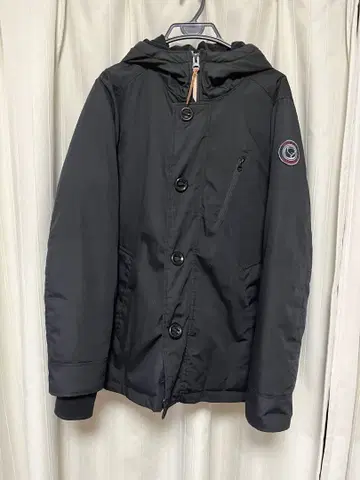 블랙 다운 자켓 탈부착 후드 부착