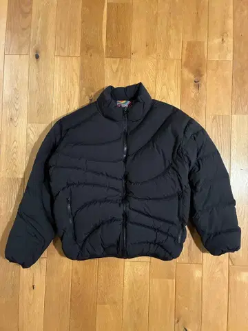 LQQK STUDIO WAVE DOWN L 사이즈 룩 스튜디오