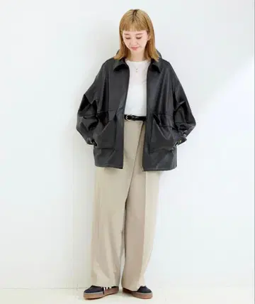 B.C STOCK 오버 사이즈 인조 가죽 블루종